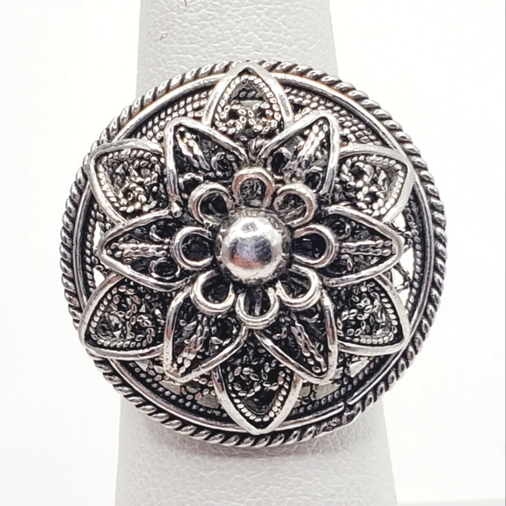 Silver Flower Ring - image 1